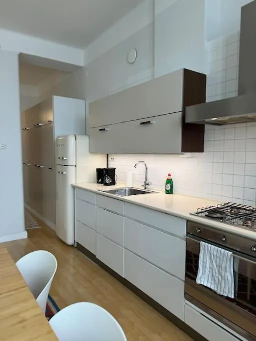 Asunto Keskustassa, Etu-Toeoeloe Apartment Helsinki Finland